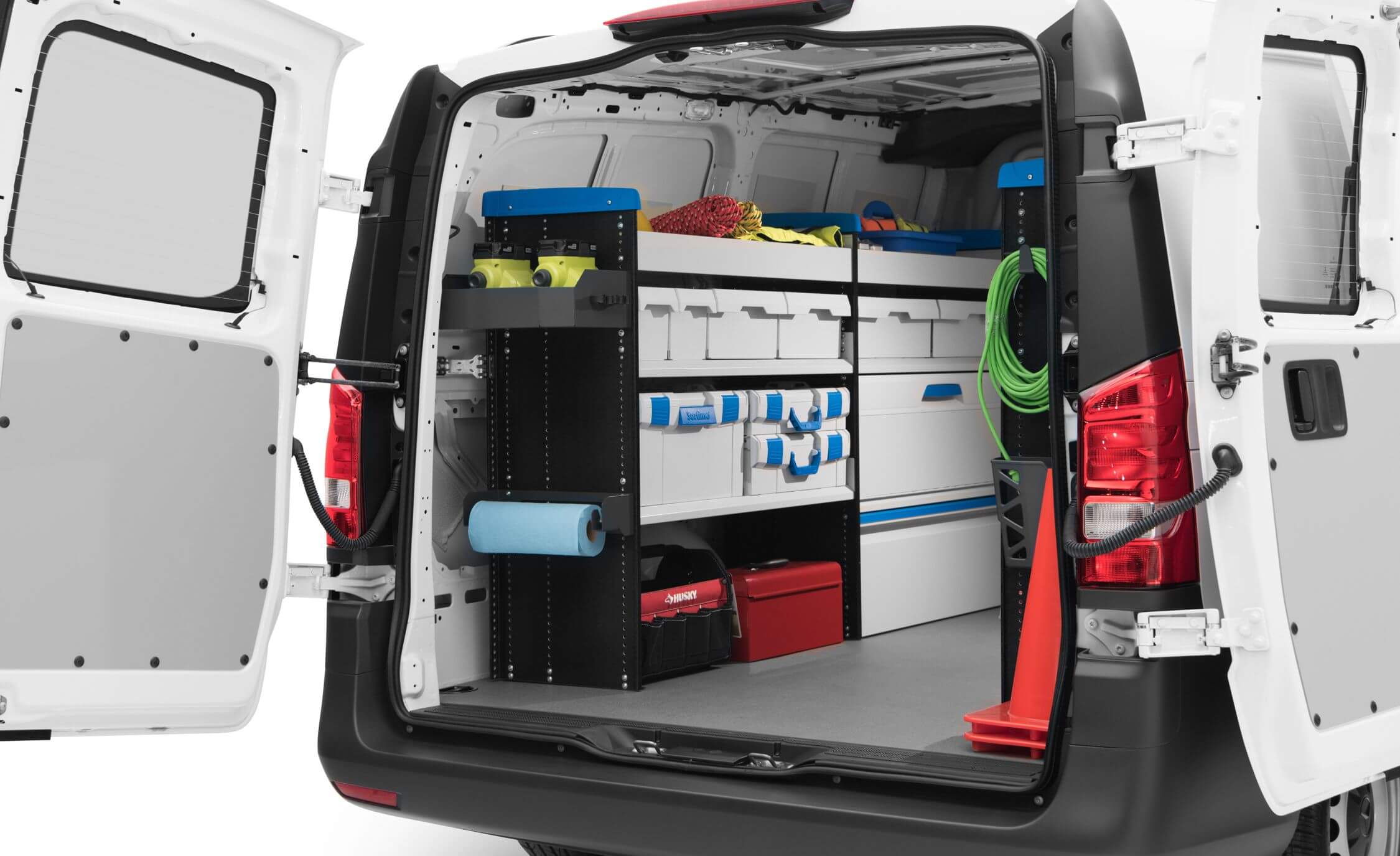 8 Most Recommended Cargo Vans by Professionals | Connecteam