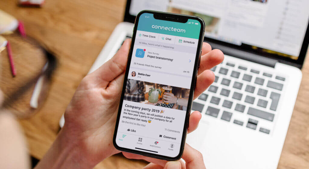 Connecteam's employee communication app