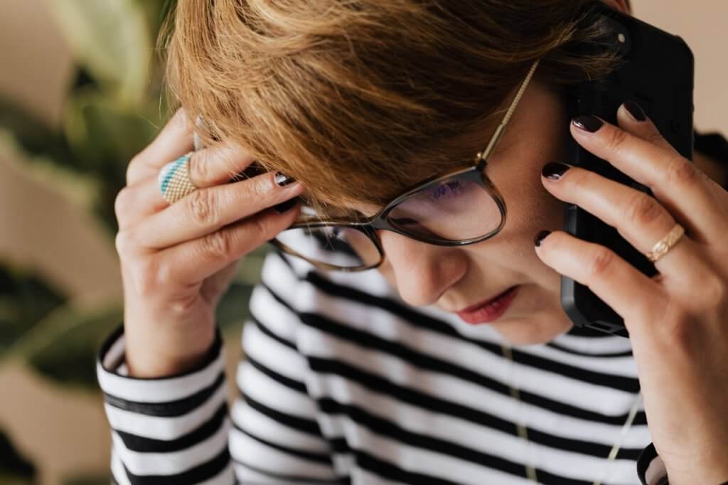 Confused HR person calling a missing employee