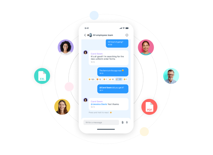 screenshot of Connecteam's chat feature
