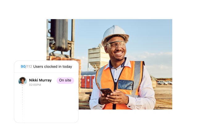 A construction worker in the Connecteam application