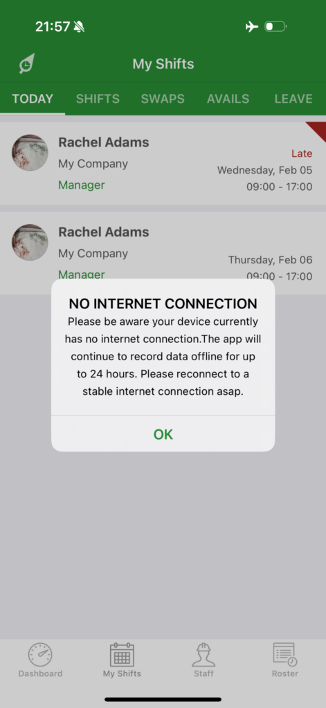 The “No Internet Connection” warning on RosterElf's mobile app, which says the app will continue recording data offline for up to 24 hours. 