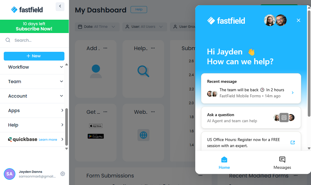 Screenshot showing FastField live chat 
