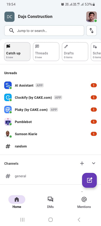 Screenshot showing Pumble&rsquo;s mobile app UI